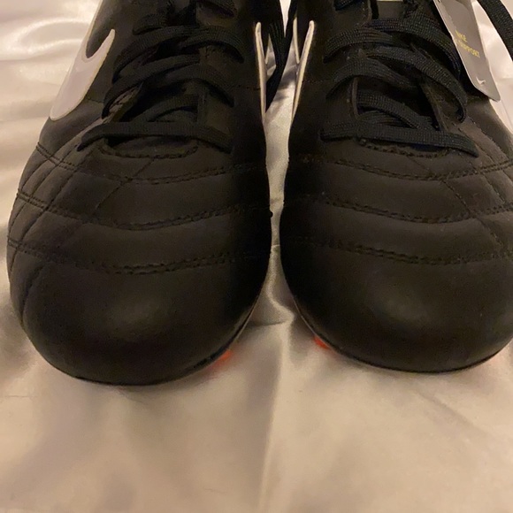 New Nike cleats - Picture 5 of 9